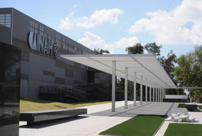 El equipo restaurador del INAH recrea la capa de "El Caballito"