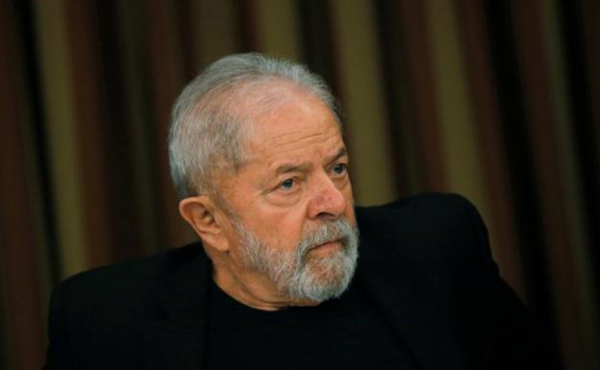 Piden no seguir decisión de Bolsonaro y aplicarse la vacuna anticovid en Brasil