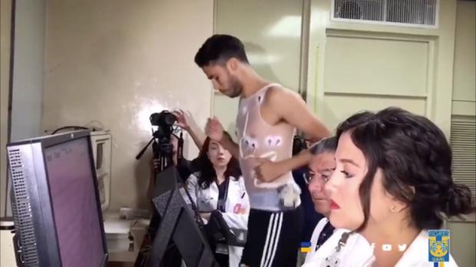 Realiza Diego Reyes sus exámenes médicos con Tigres 