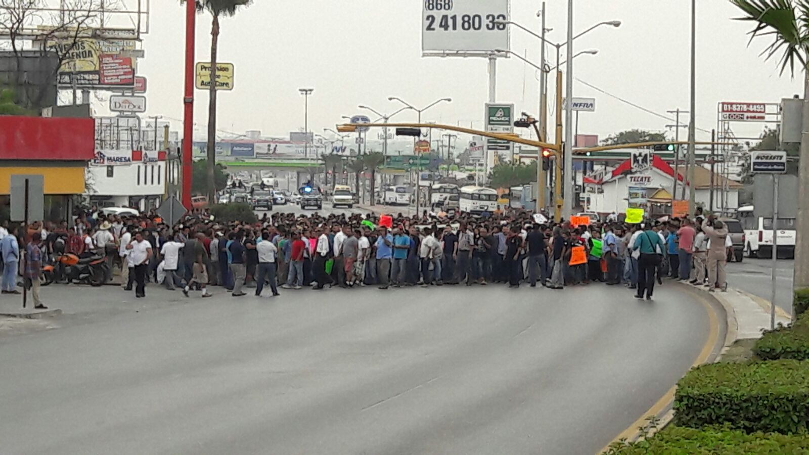Taxistas se manifiestan en Reynosa