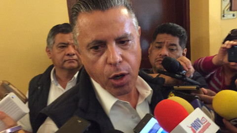 Aplicarán grúa a quien se estacione en lugares prohibidos