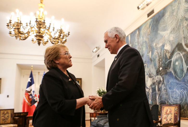 Vicepresidente de EU llama a países a cortar relaciones con Corea