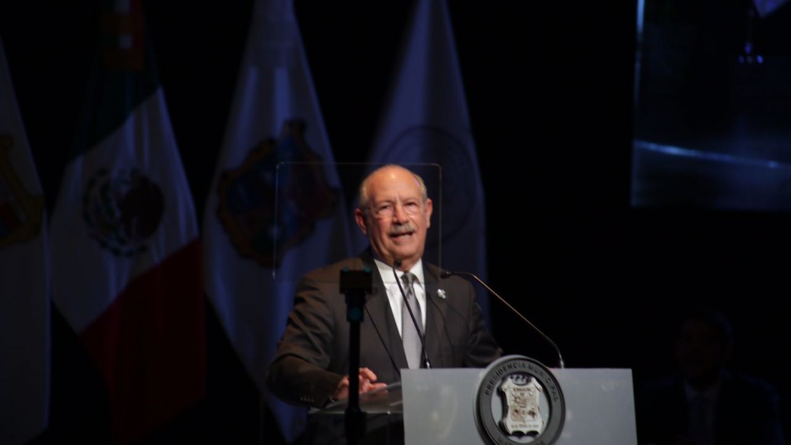 Chuchín rinde su primer informe de gobierno 