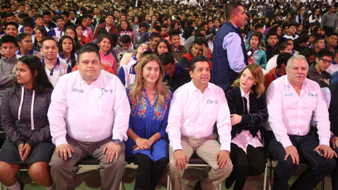Realizan conferencia "Si yo puedo tu puedes"