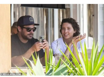 Zac Efron es captado en Australia con su nueva novia, Vanessa Valladares 