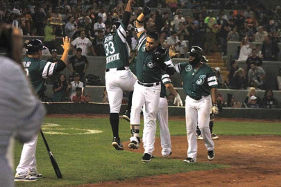 Saraperos Saltillo se queda con “Clásico del Norte” ante Sultanes