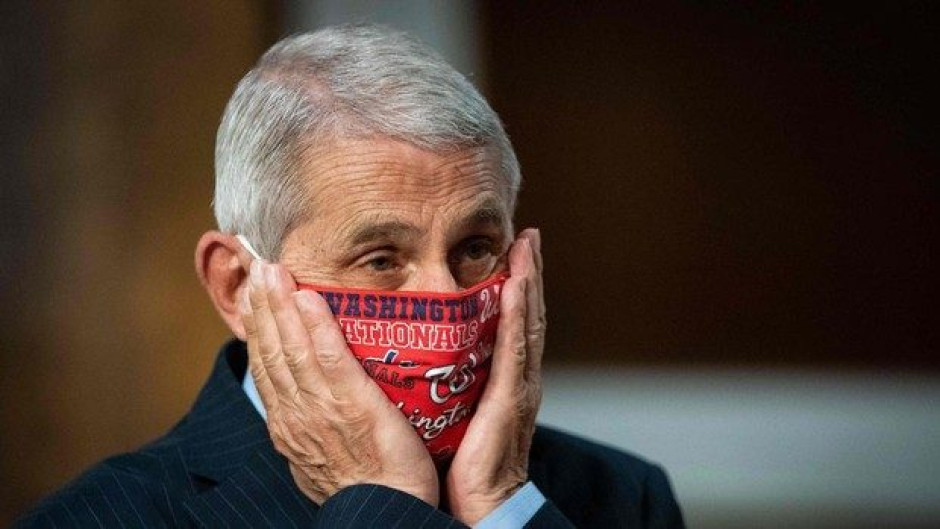 Anthony Fauci expresó la necesidad de cubrir los ojos para evitar contagios de COVID-19 