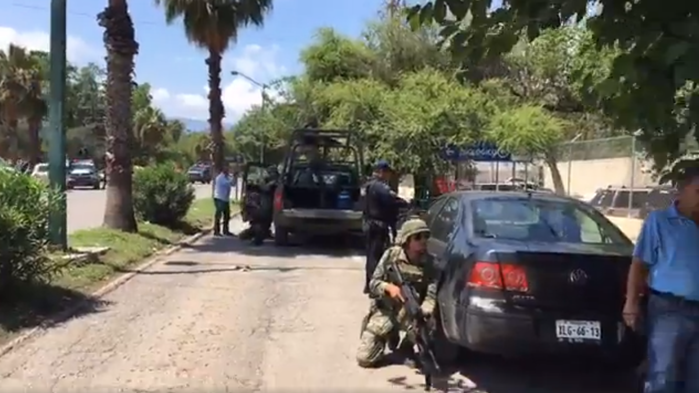 Reportan disparos y posible motín al interior del Cedes Victoria