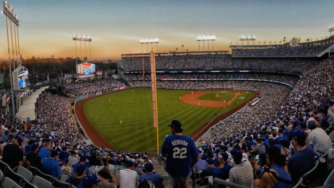 Astros vencen a Dodgers y empatan la Serie Mundial 