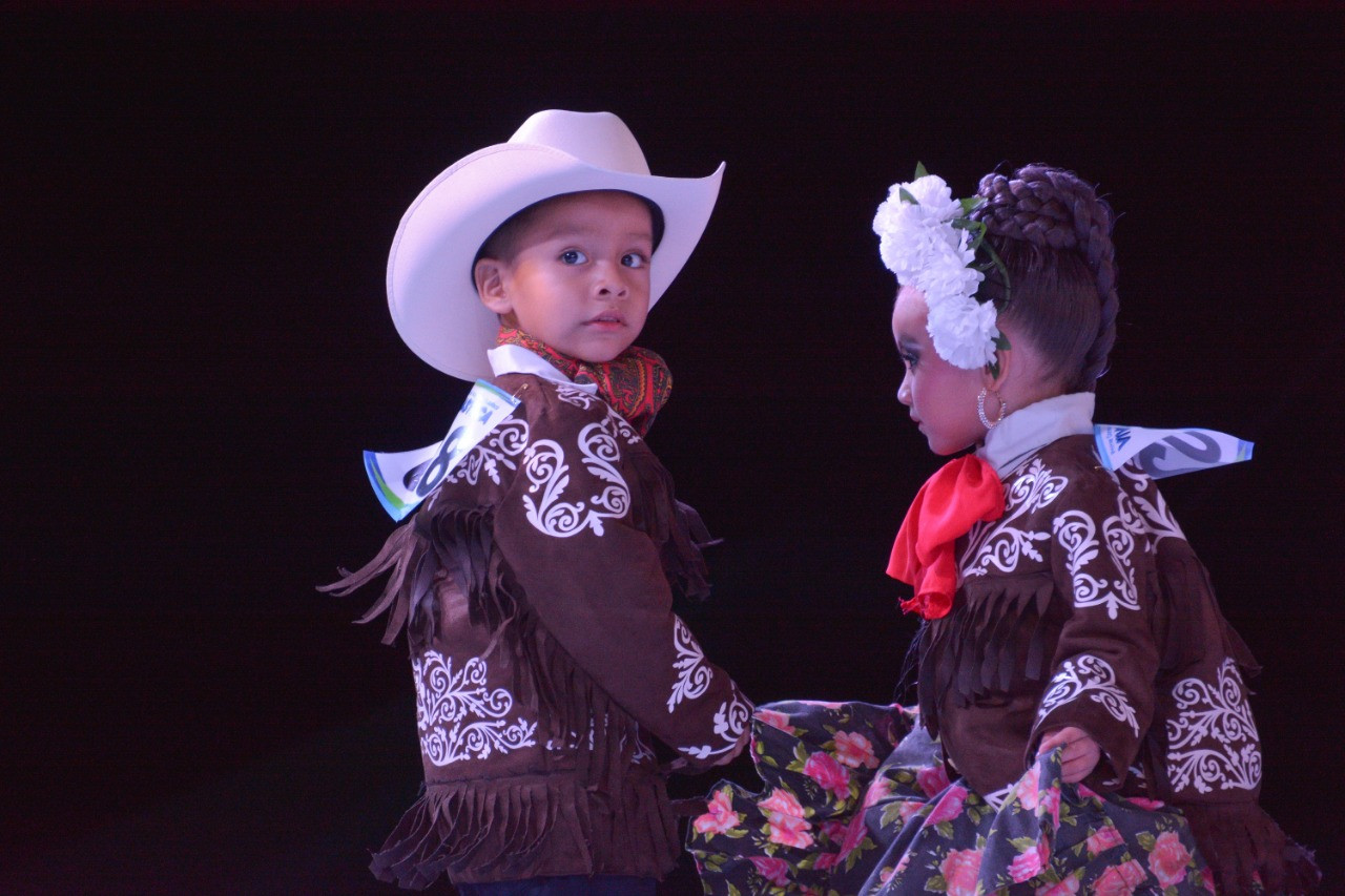 Conviven y disfrutan del Primer Festival Nacional “Viva la Huasteca”