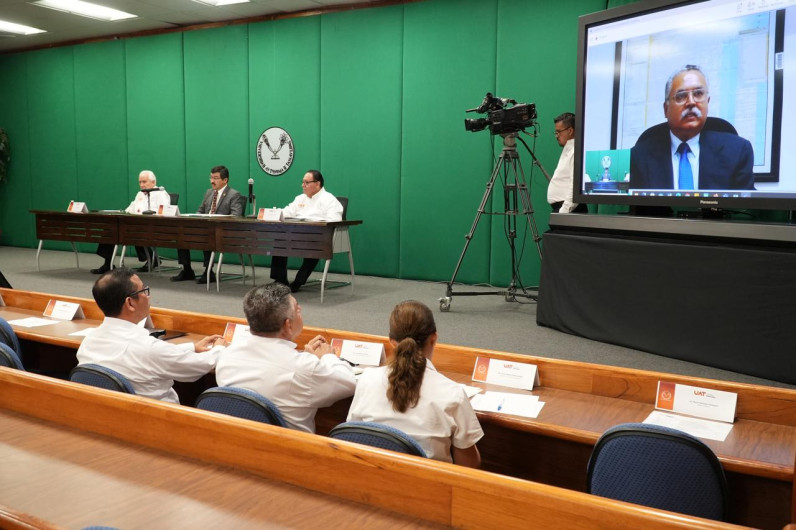 Con honestidad y transparencia, la UAT fortalece su crecimiento: rector