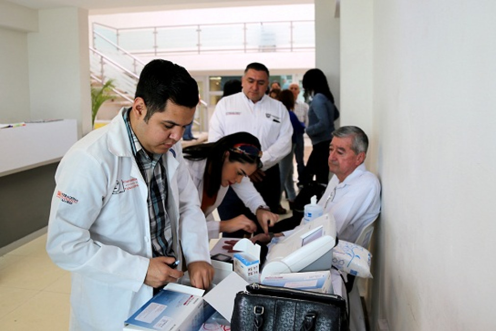 Trabajadores de la salud solicitan a AMLO su basificación