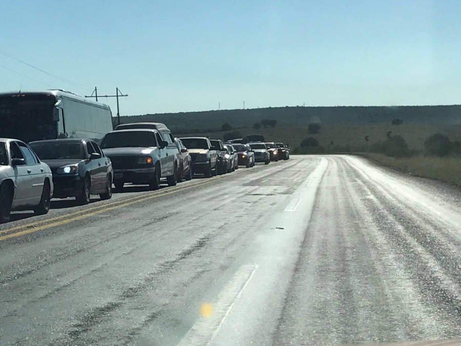 Turistas abarrotan carreteras de Tamaulipas 