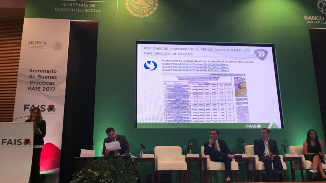 Alcaldesa recibe reconocimiento