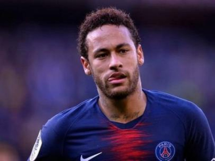 El PSG ya reconoce que negocia la salida de Neymar
