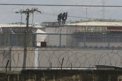 Enfrentamiento deja cinco muertos en cárcel de Ecuador