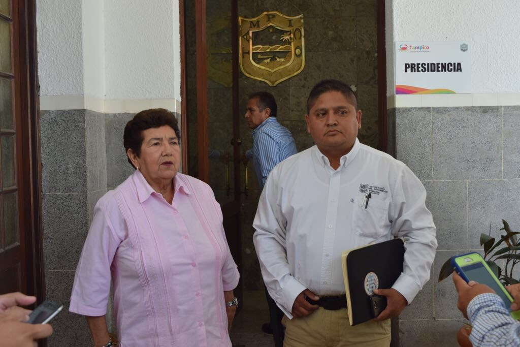 Refrenda Magda Peraza apoyo a nuevo delegado de seguridad en la zona