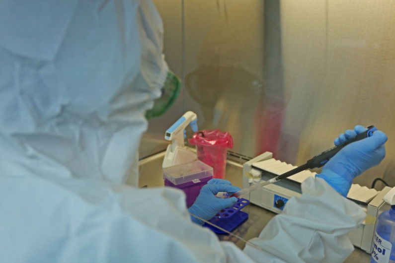 Maquiladoras y empresas podrían pedir prueba COVID a trabajadores que lleguen del extranjero