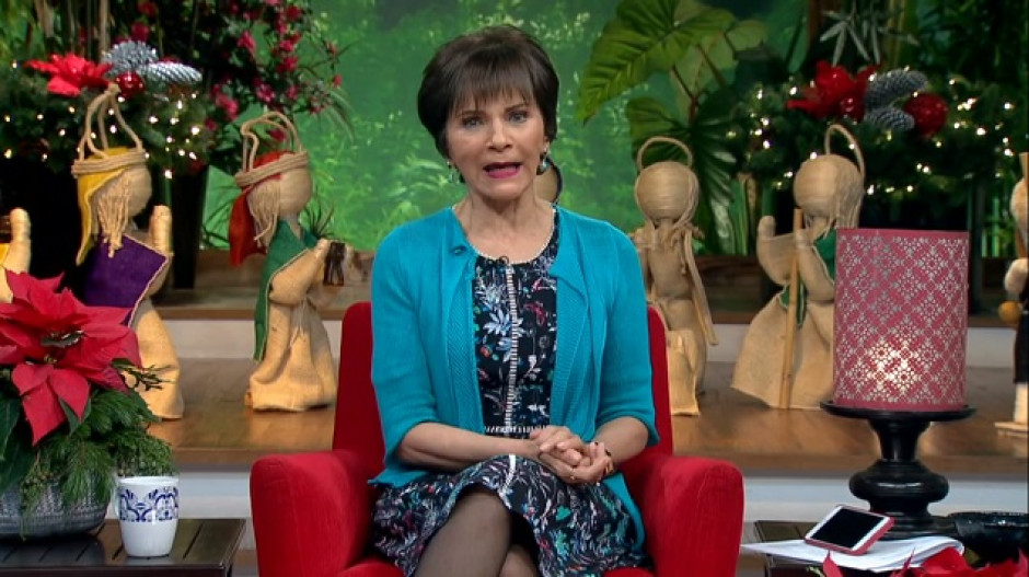  Paty Chapoy propone usar tanquetas contra feministas