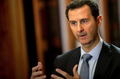 En Siria combaten 100 mil terroristas: Assad