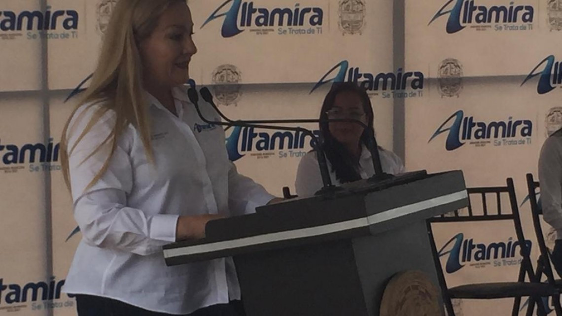 Gobierno municipal entrega obras de beneficio común