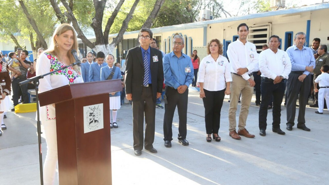 Maki Ortiz inaugura Ciclo Escolar 2017-2018