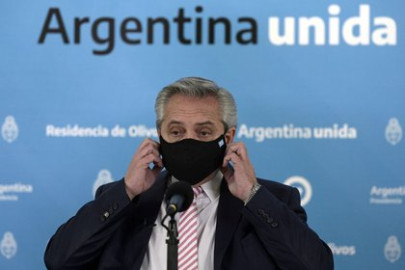 Presidente de Argentina entra en cuarentena preventiva por contagio de Covid-19 en colaborador
