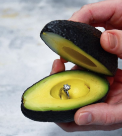 Se vuelven tendencia, propuestas de matrimonio con aguacates