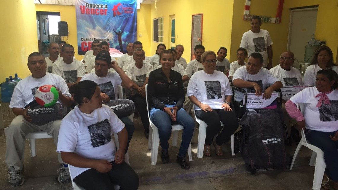 Realiza diputada entrega de apoyos