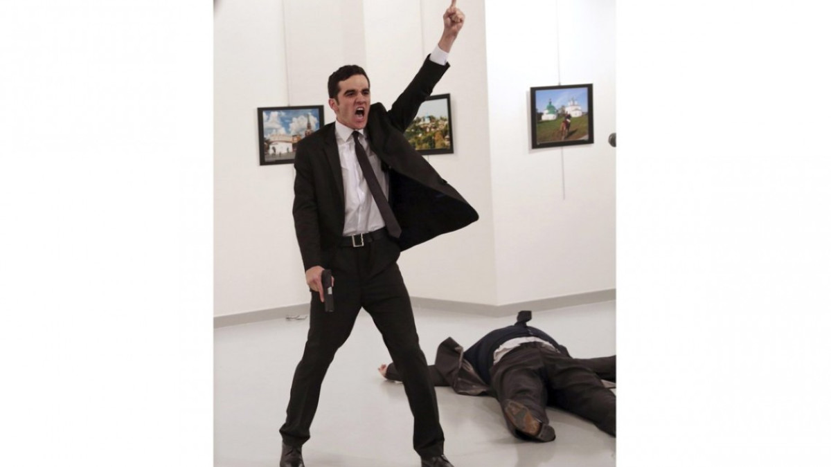 Imagen de AP de asesinato en Turquía gana World Press Photo
