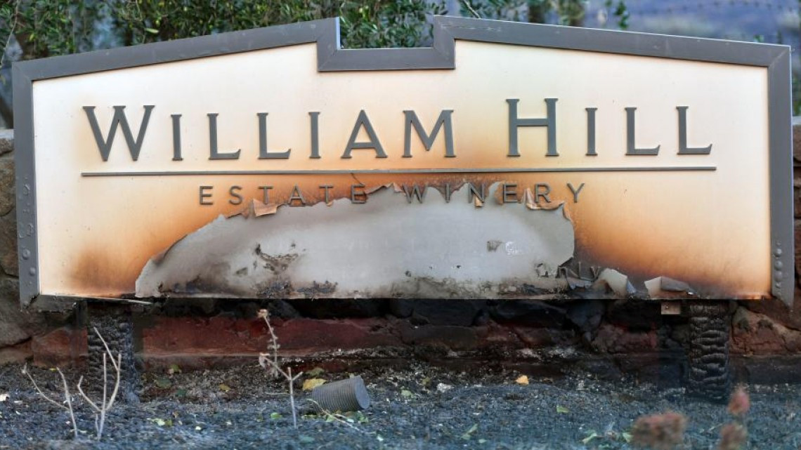 Evacuan a 20 mil civiles al norte de California por incendios 