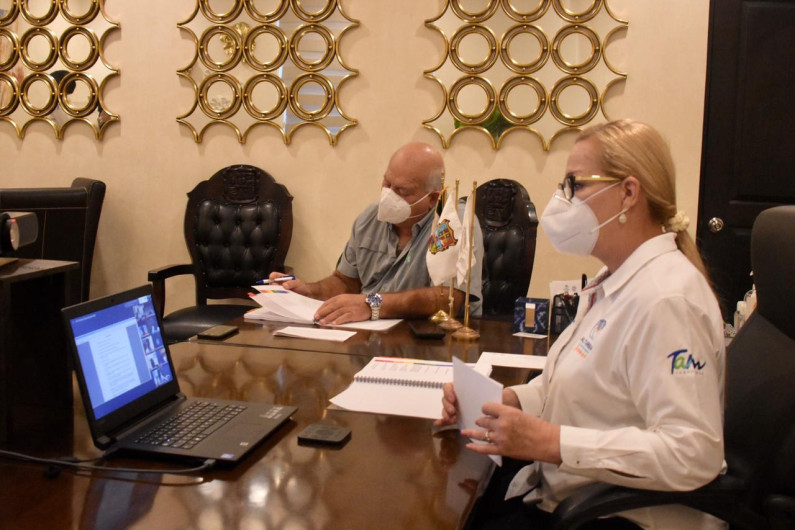 Refrenda Alma Laura Amparán compromiso con el sector energético