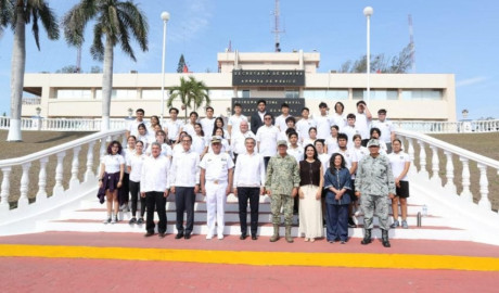 Reconoce Américo Villarreal respaldo de la Marina