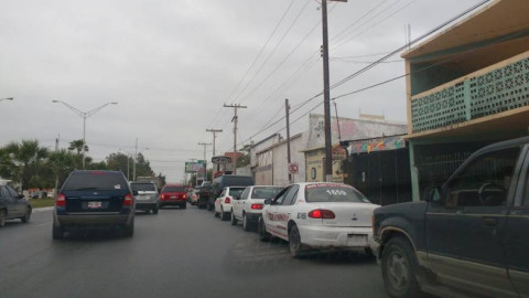 Gasolineras registran congestionamiento vial