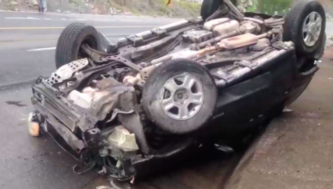 Se registra volcadura en caretera de Victoria; un lesionado