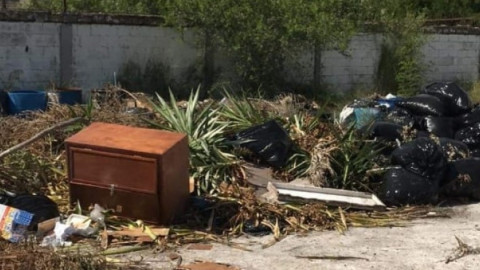 Elimina Limpieza Pública basureros clandestinos creados en entornos de planteles educativos