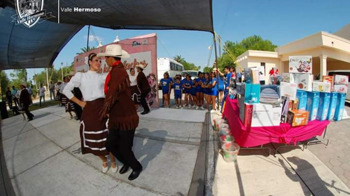 Festejan el "Día de la madres" en el Poblado el Realito