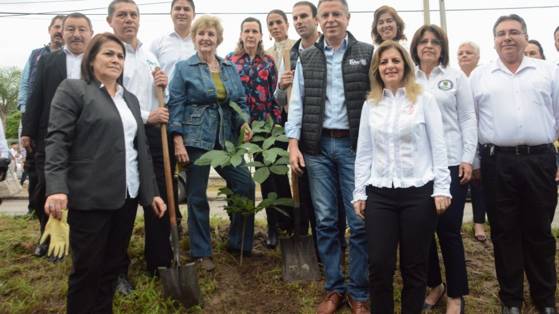 Inicia Chucho Nader Campaña de Reforestación en Tampico