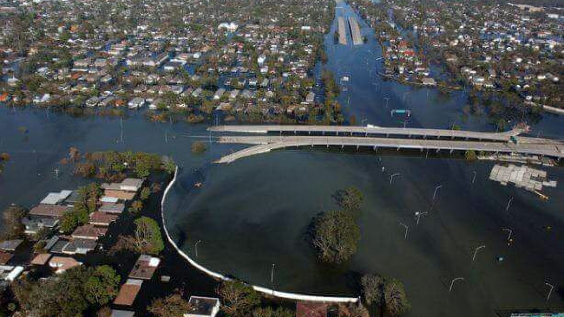 "Harvey" deja grandes daños a su paso por Texas