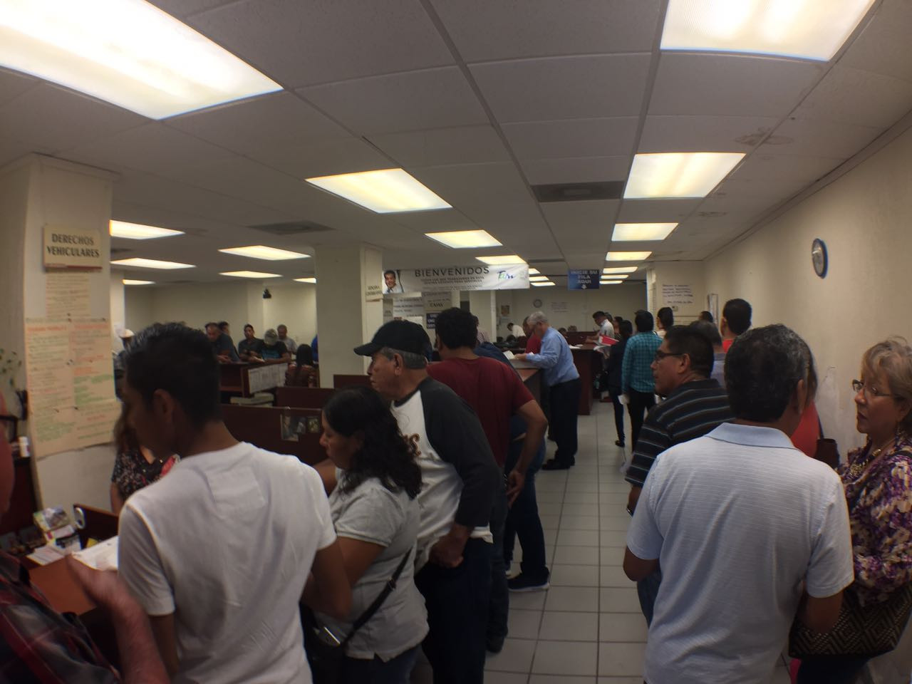 Oficina fiscal anuncia descuentos en trámites vehiculares