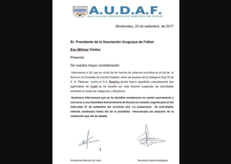 Árbitros uruguayos en huelga, no pitarán partidos