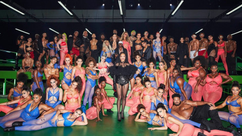 Rosalía y Rihanna conquistaron el desfile de lencería de Savage x Fenty 