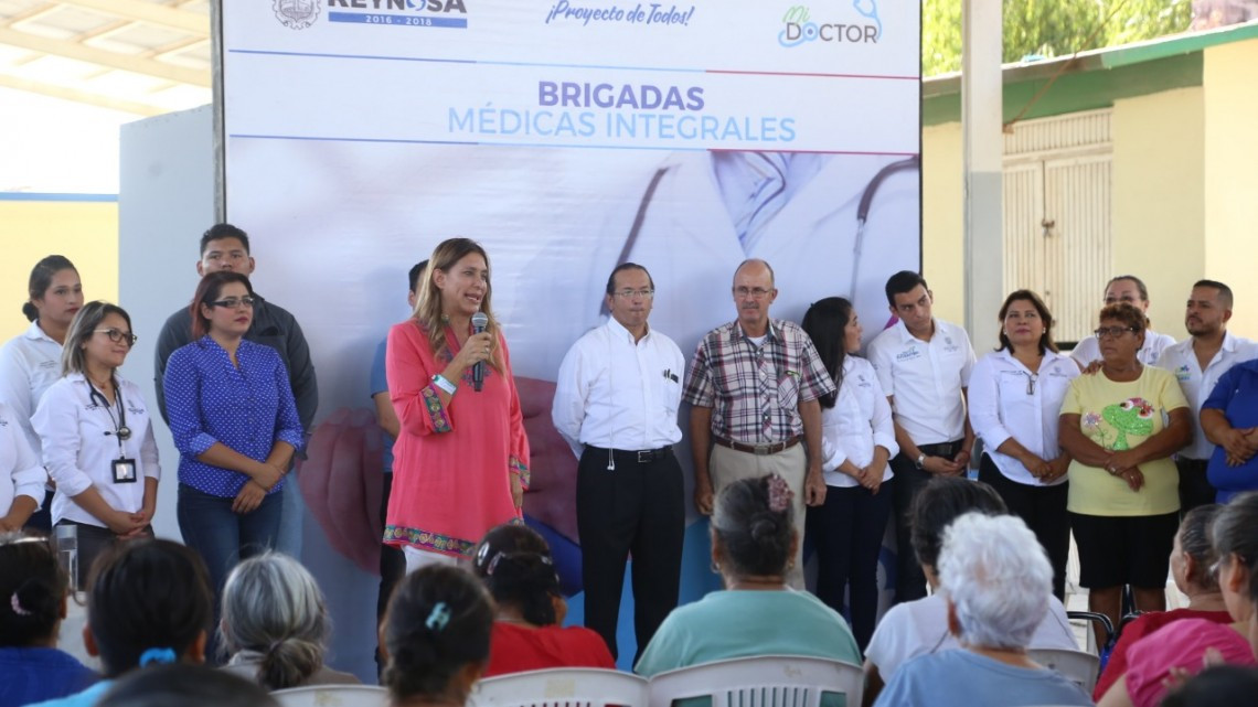 Maki entrega beneficios y convive con Colonia Marte R. Gómez