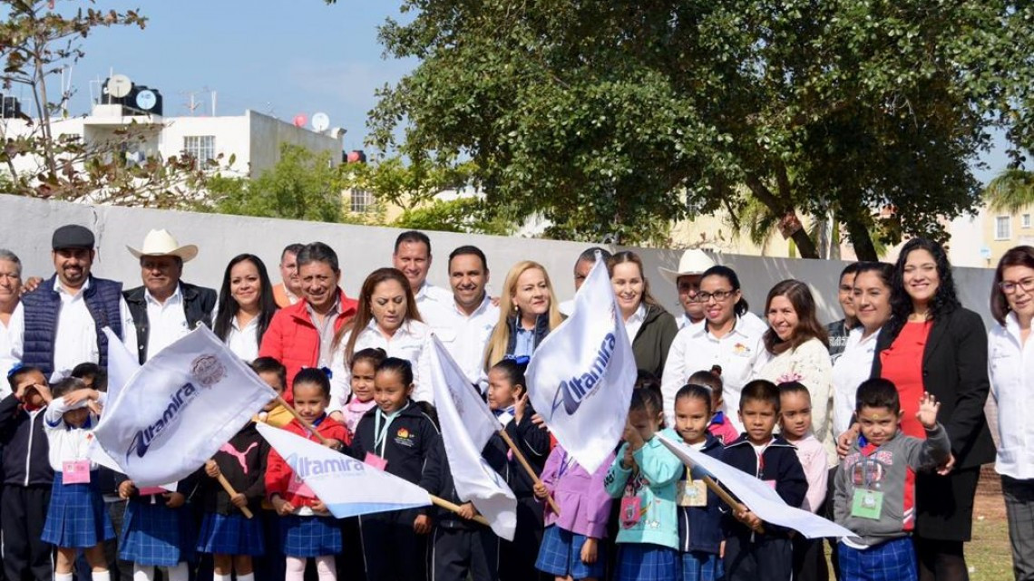 Tumban barda por ser un riesgo para niños de un preescolar