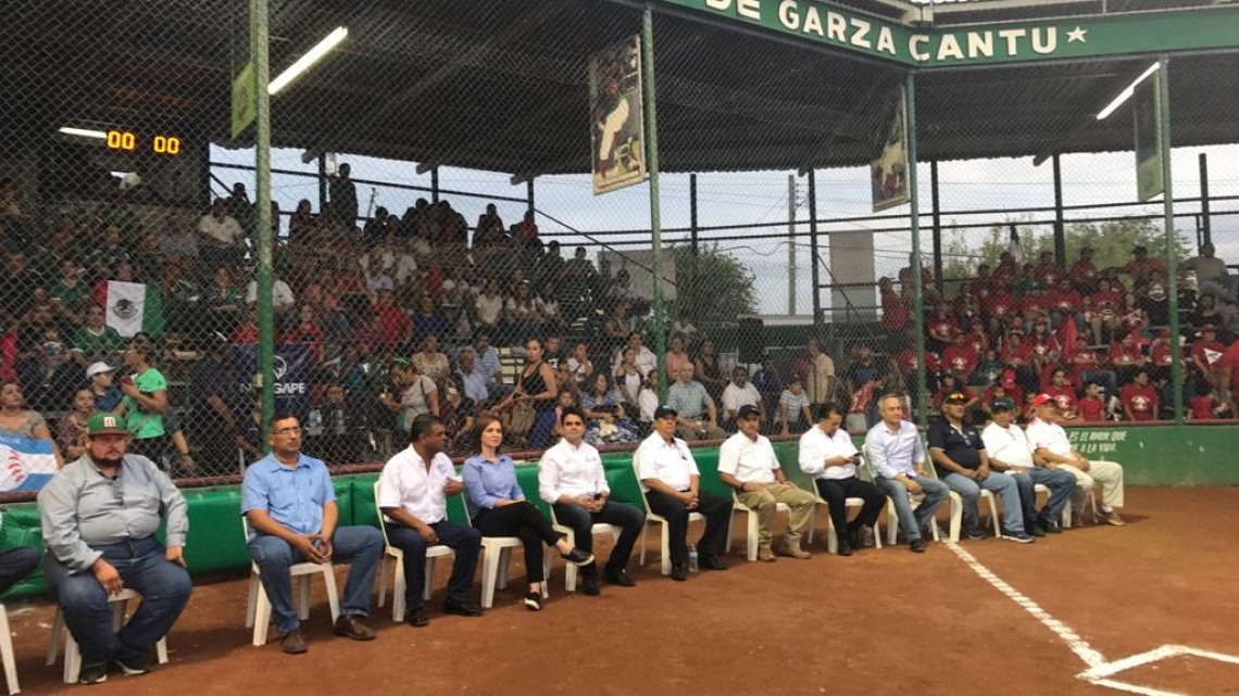 México vence por nocaut a Perú en su debut en CPB