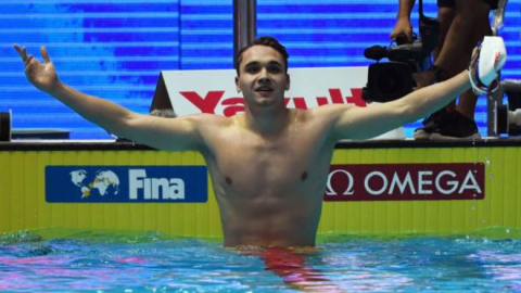 Kristof Milak destroza el récord de Phelps en 200 mariposa 