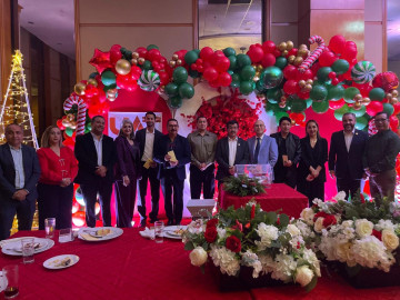 Ofrece la UAT festejos navideños a sus docentes