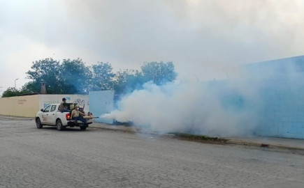 Inician acciones preventivas contra el dengue en colonias afectadas por inundaciones