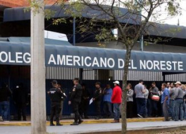 Continúan graves lesionados en colegio de Monterrey