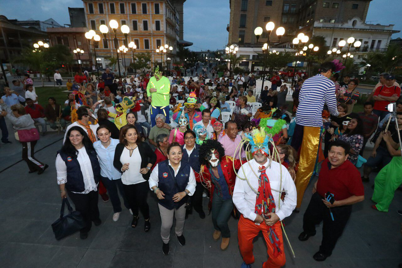 Inicia Carnaval de Tampico 2018 con la "Quema del Mal Humor" 